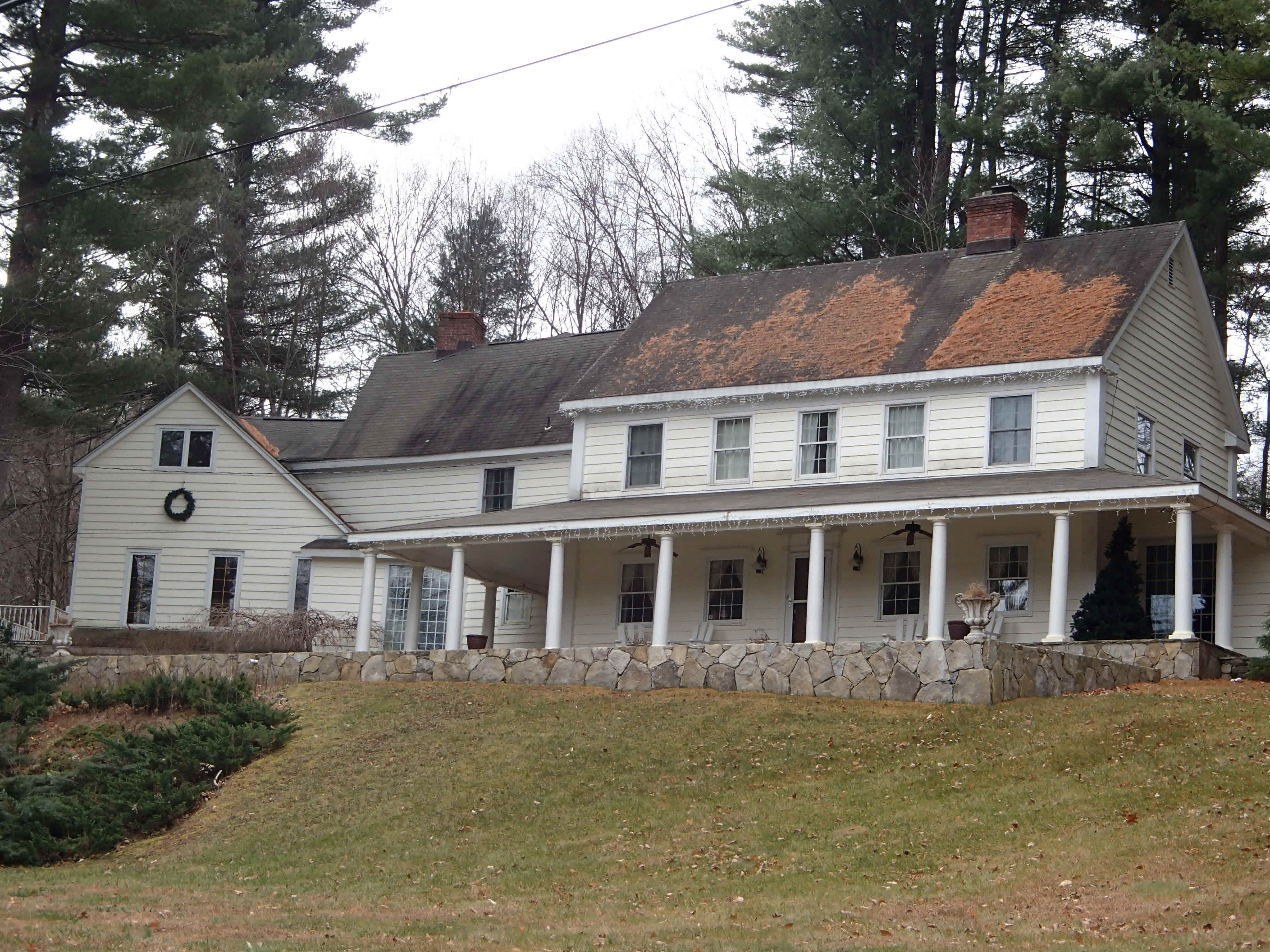 Building photograph for 189 CLAPBOARD RD